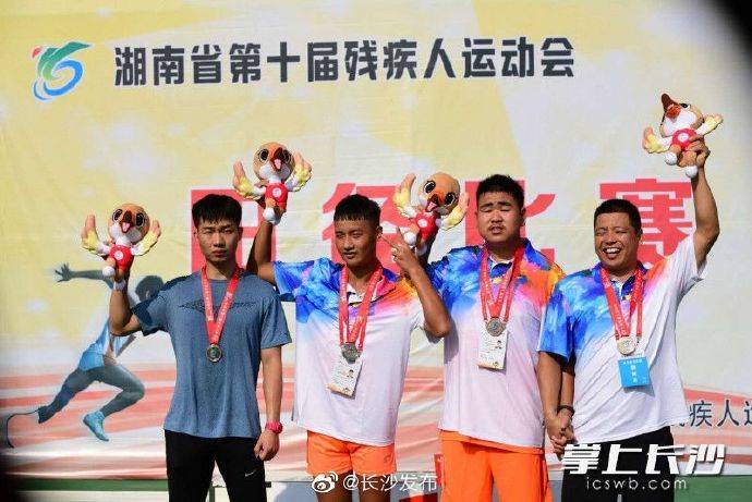 盲童|他给1000余名盲童学生装上了“会走路的眼睛”