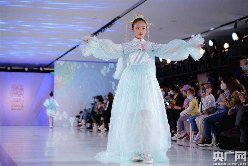 礼服|秀场 | 时尚嘉年华活力童装秀 打造优雅国风新时尚
