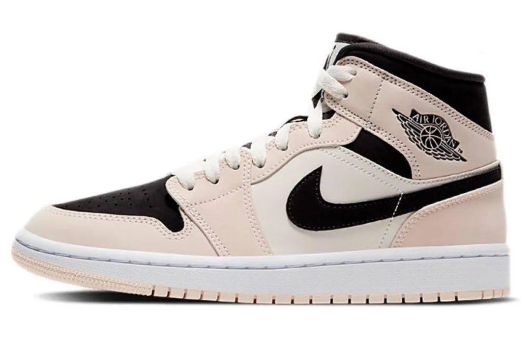 -in-|近期最贵的 10 双女鞋，“奶茶”和“小香奈儿”的同鞋型 battle