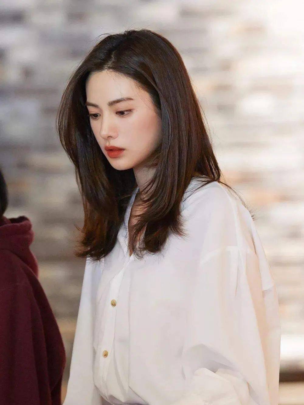 枫叶|被刷屏的“秋冬枫叶妆”可以学起来了！超超超显白，画完让你美上天！