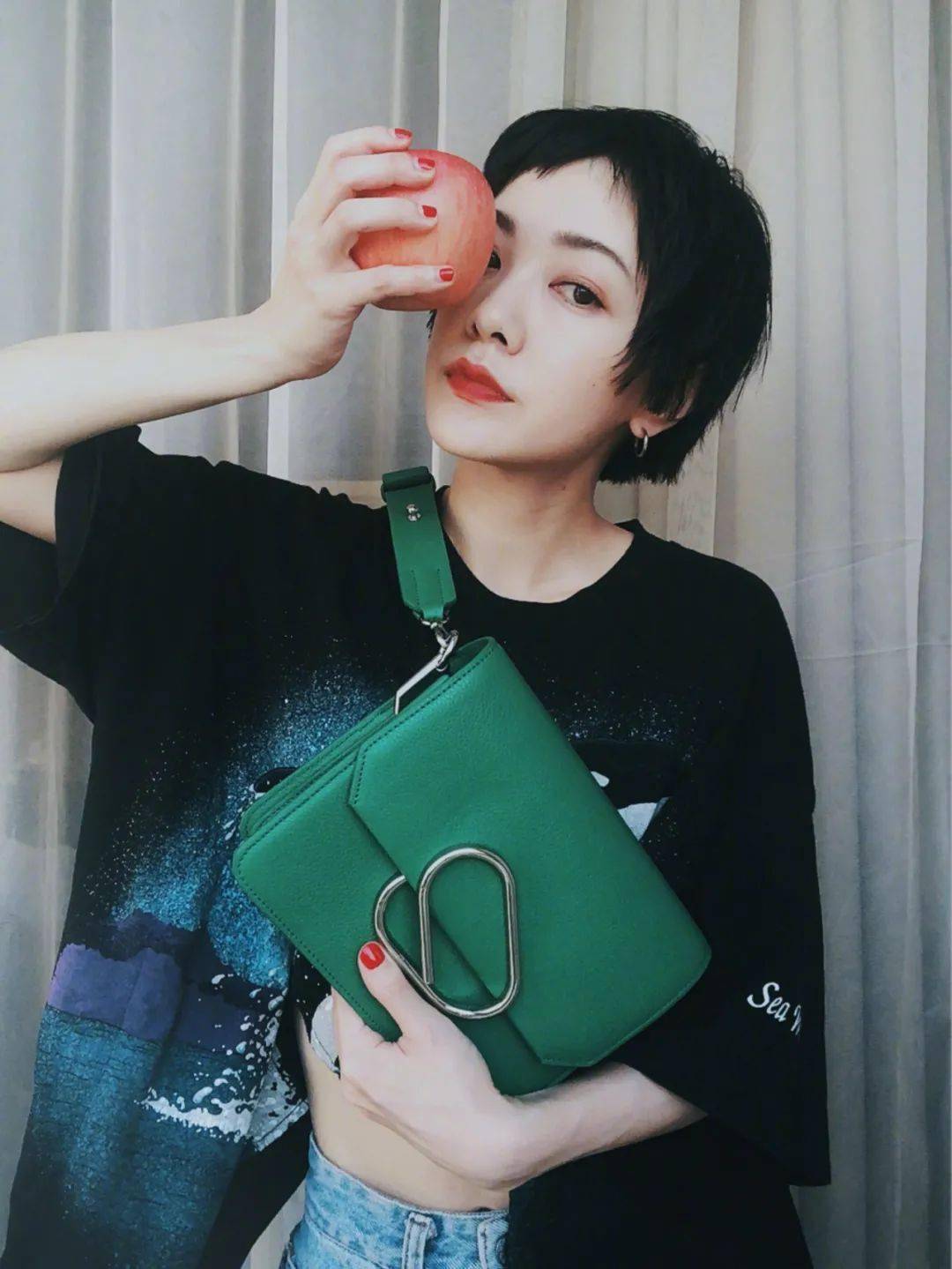 新造型|看了Lisa的新造型,这一次我决定放过我的头发……