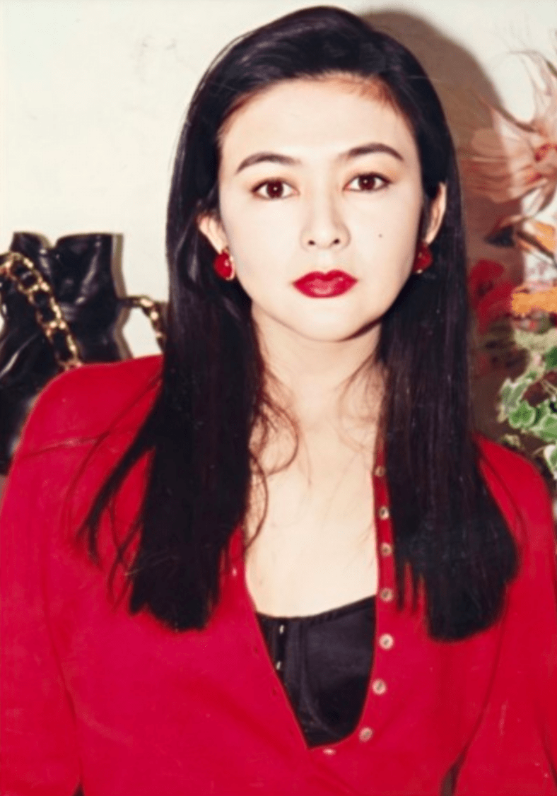 时髦女孩|被“高颅顶”审美毁掉的时髦女孩们