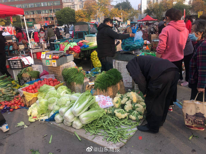 济南最大的露天早市