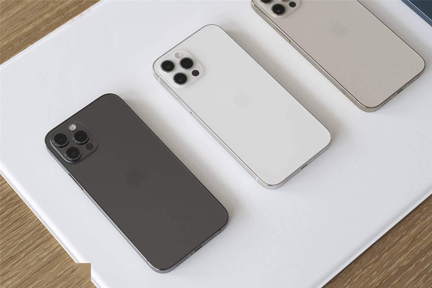 12promax实拍图,12promax图片 it之家苹果 iphone 12/ pro 现场实拍图赏