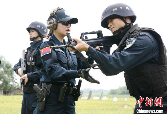 训练|广西出入境边防检查总站唯一警务实战女教官的铁骨柔情