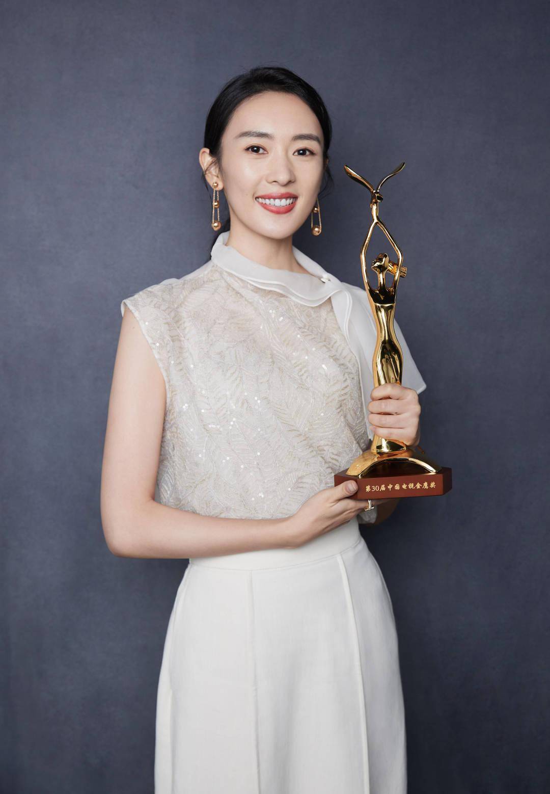 软组织|什么样的状态叫越熟越美？我在童瑶身上看到了答案