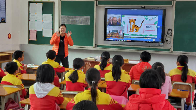 阿卡索|阿卡索公益项目“双师课堂”助力我国教育扶贫