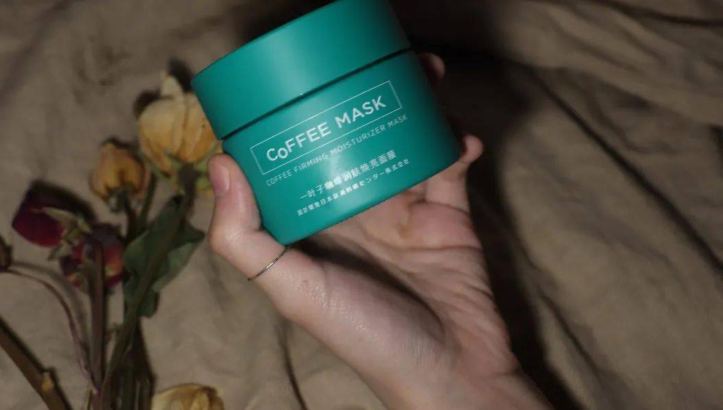 爱用|我的化妆台C位 | 国货之光!美容编辑的C位爱用正式成团出道!