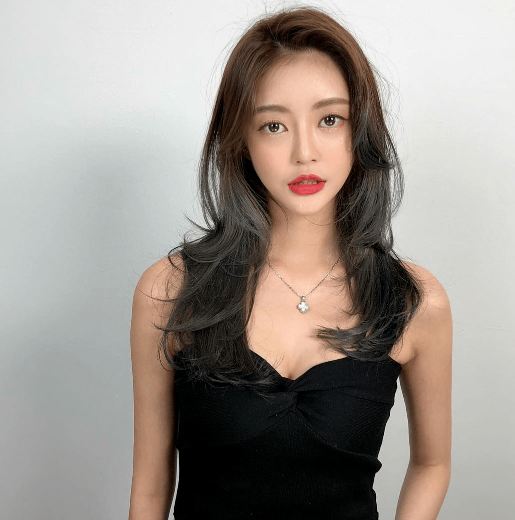 层次|学会这几点,秋季长发更迷人