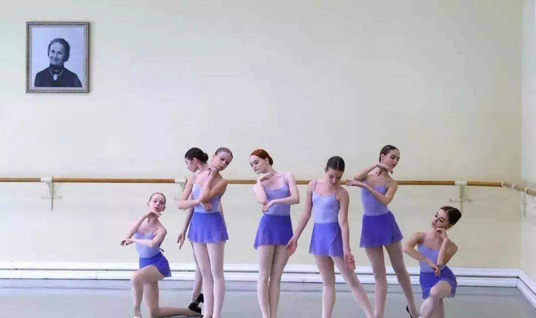 e5aa1d071fdd4562ad37abaaf9911c8a.jpeg