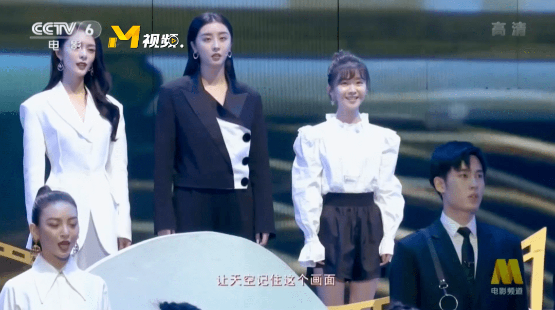 明星|杨紫究竟做了什么，在明星卸妆油的央视镜头下毫无争议的赢了！