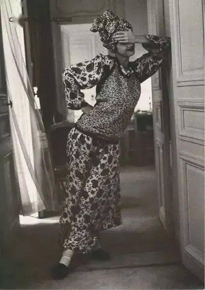 Noir|谁的粉色浴花？实验系设计鬼才Noir Kei Ninomiya用黑与粉打开你的少女心