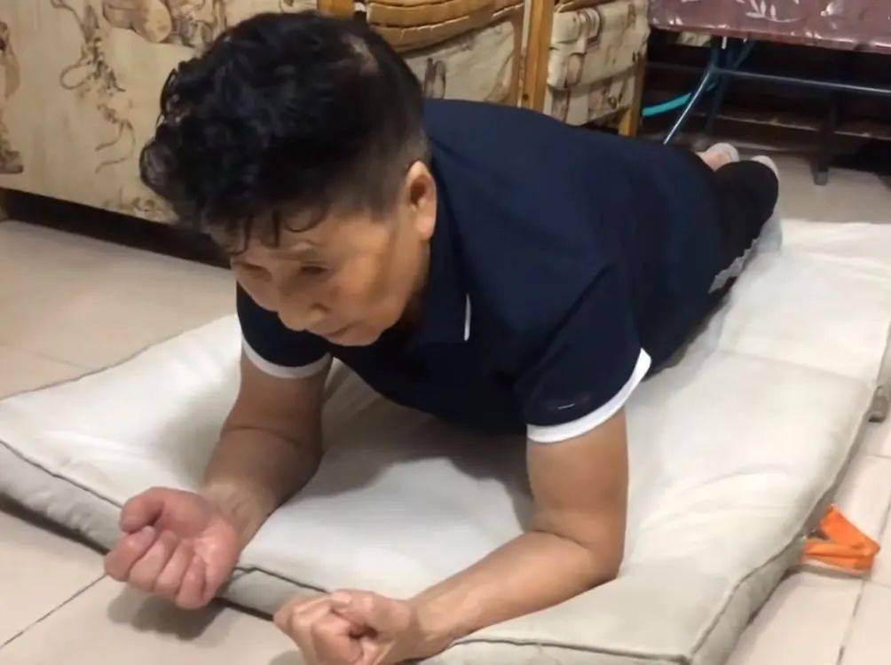 我今年人口_我今年发育正常吗