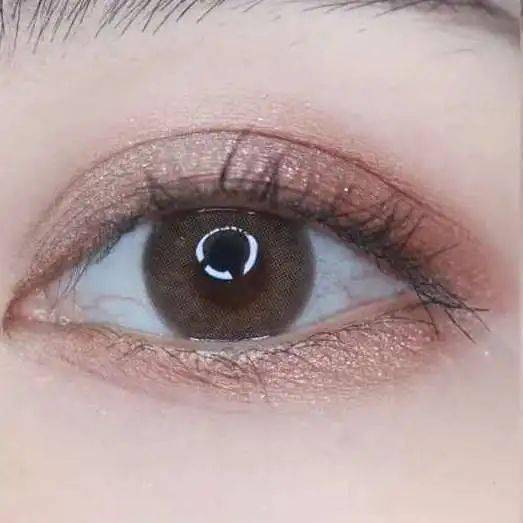 眼影|快速完妆零技巧，1分钟搞定眼影~！