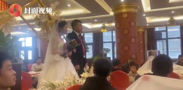 贾师傅|食堂师傅贴告示“回家结婚”，回来一看惊呆了……