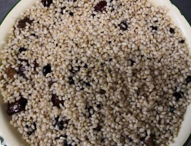 食用|粘糯好吃!红糖糯米饭:甜甜蜜蜜