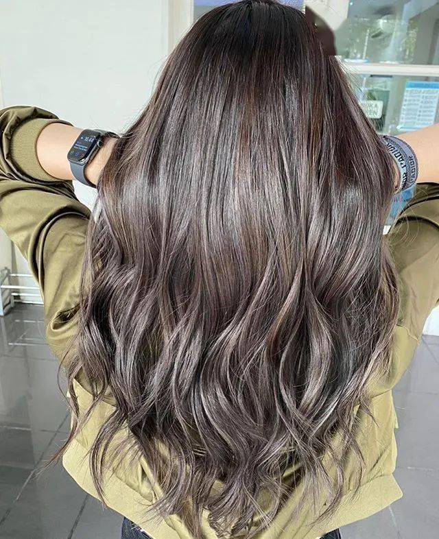 瑞小美|答应我，下次剪头发带着BLACKPINK的新专辑去好吗？