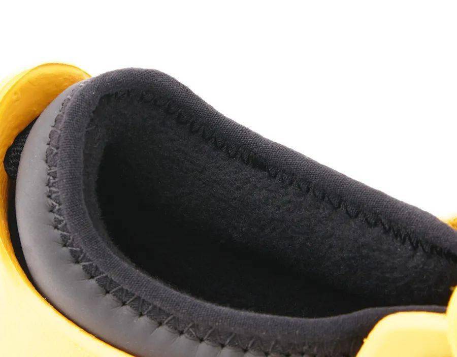 鞋子|好物推荐 | 来自加拿大的马丁靴，轻便保暖，不怕水，大人小孩一起穿！