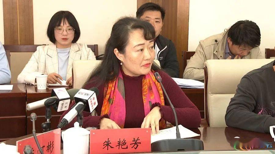 昆明市五华区厂口中学教师朱艳芳提出,在享受优质音乐美术教育资源