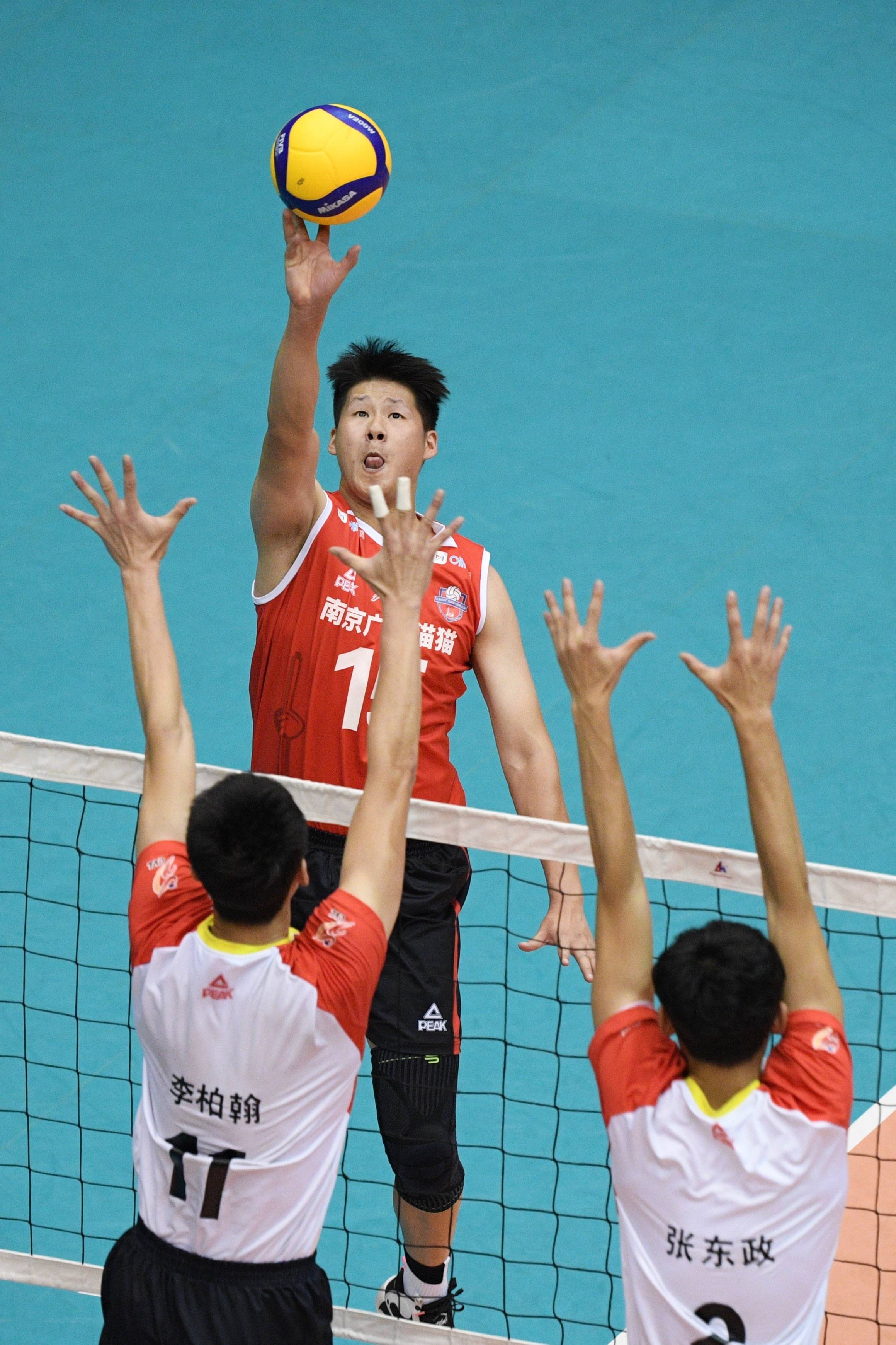 排球全国男排锦标赛江苏队获得第四名