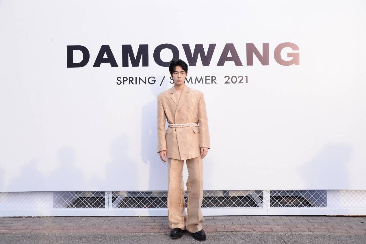 武侠|武侠内核、摩登外表-DAMOWANG·韩磊2021春夏新品发布