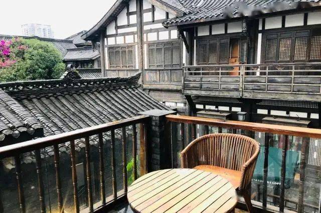 时尚|半个娱乐圈都来了！成都凭什么？