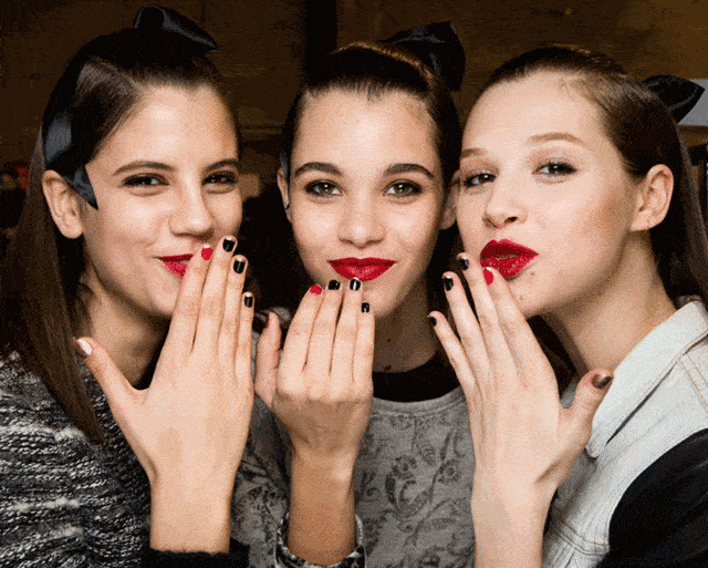 皮肤|狂吃火锅不长痘，这位影后太拉仇恨！