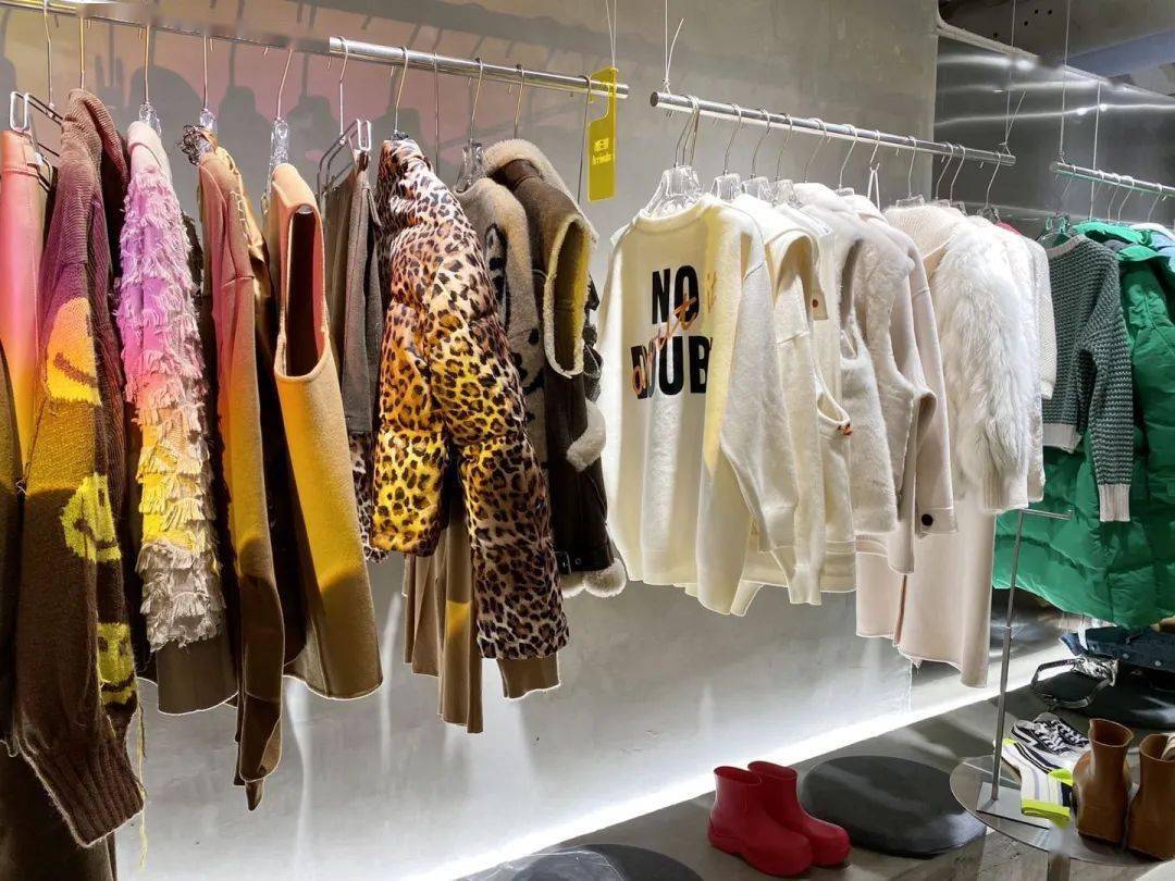 李佳琦|解锁一周年大礼包,比李佳琦直播间更省钱!!!奢侈品居然只要3位数,开心晕了!