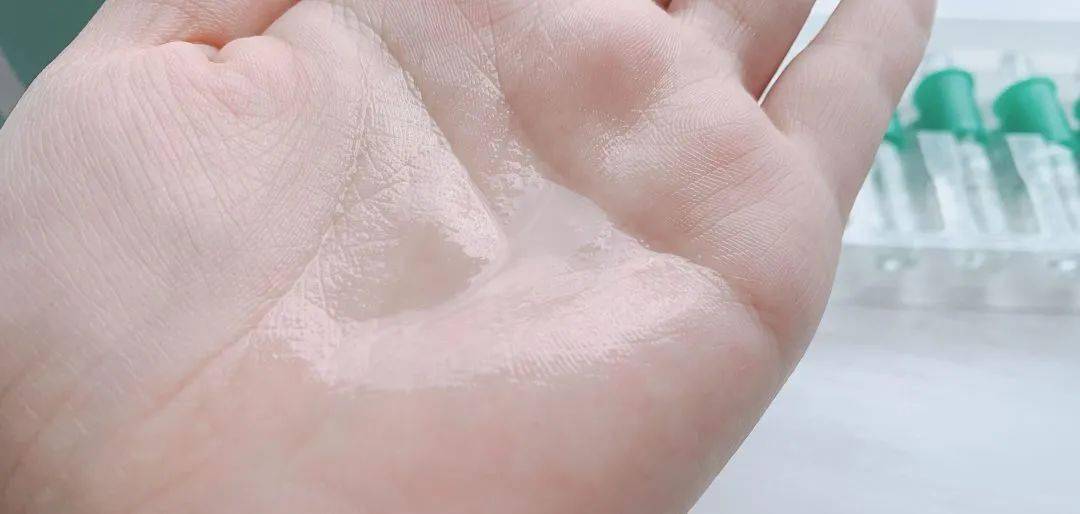 皮肤|可涂抹的“水光针”，一支8元相当于敷10片面膜，轻松抹出弹润少女肌！