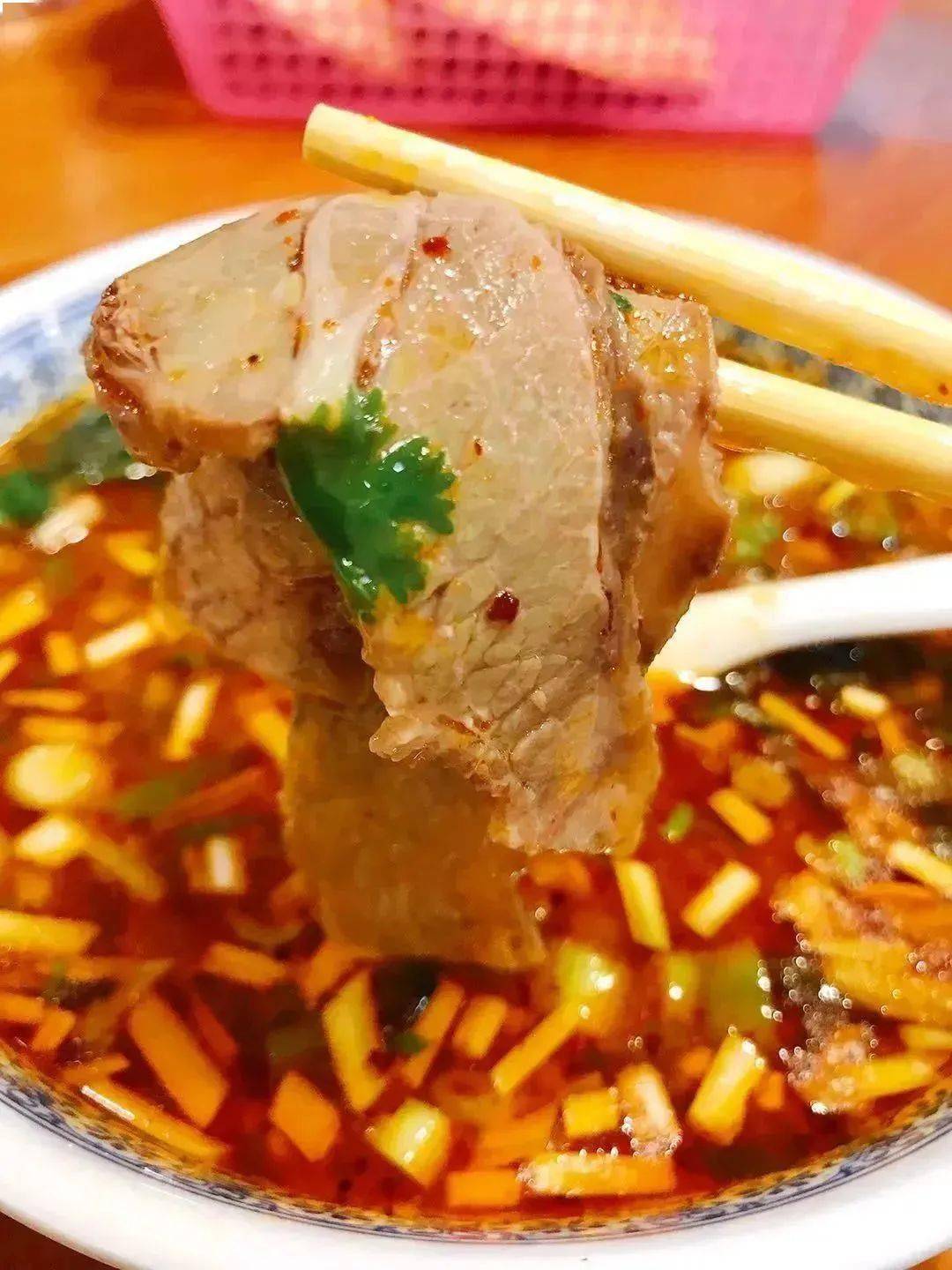 牛肉汤喝一碗送一碗，洛阳穆记小碗牛肉汤来周口汉阳路了-搜狐大视野-搜狐新闻