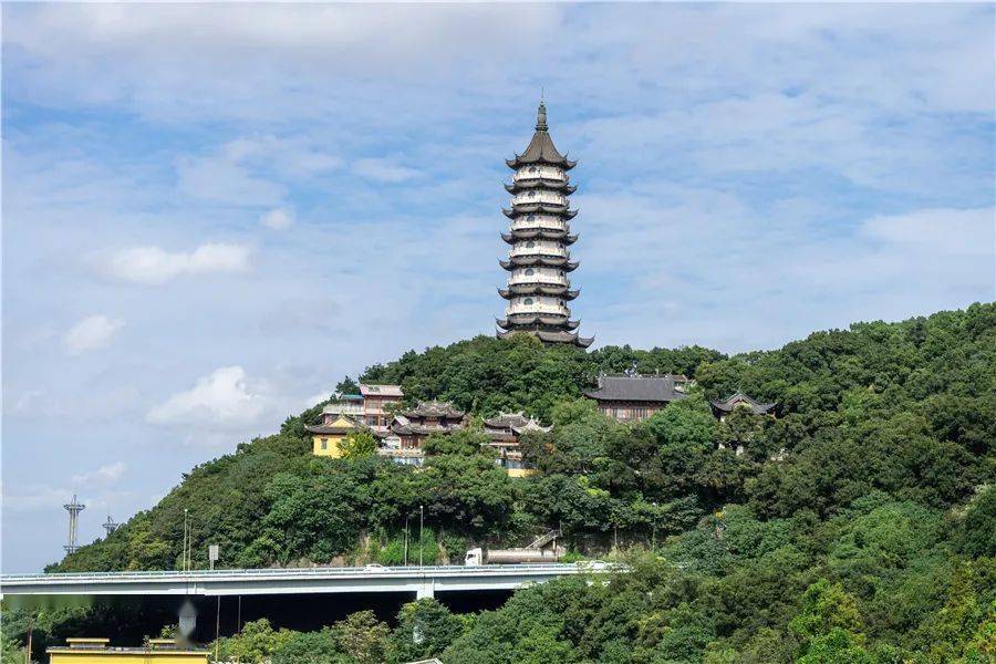 路线:天一阁·月湖景区——招宝山旅游风景区——中国宁波港口博物馆