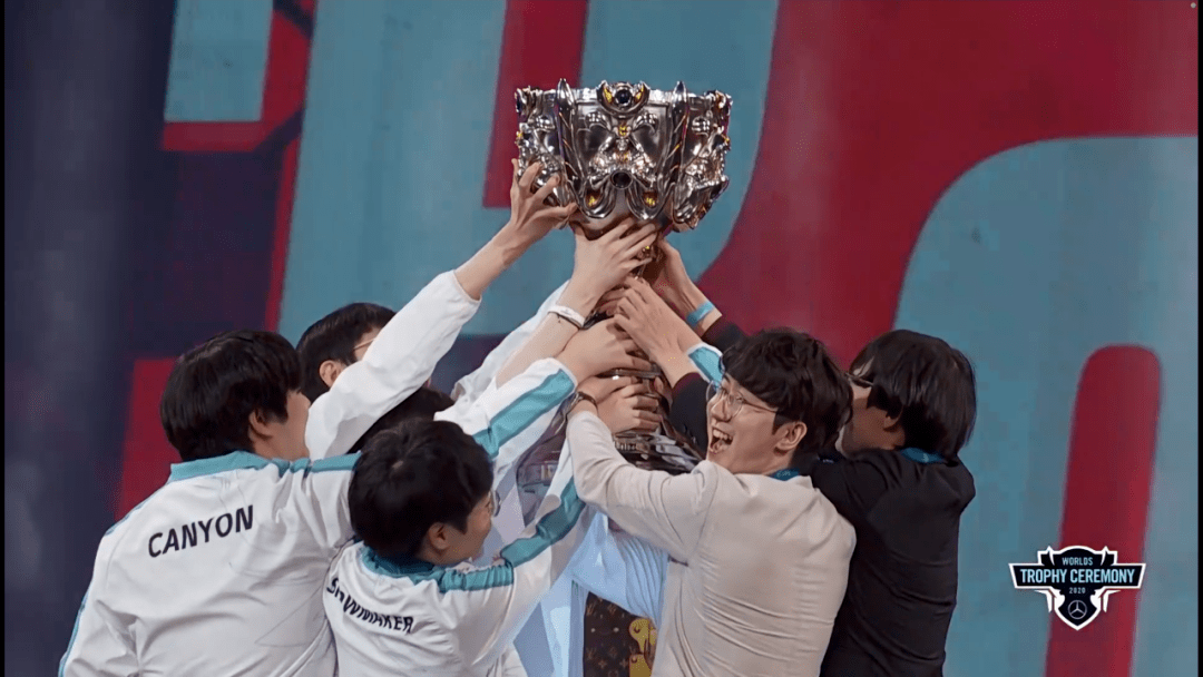 惜败！sn获s10亚军，lpl三连冠功亏一篑！