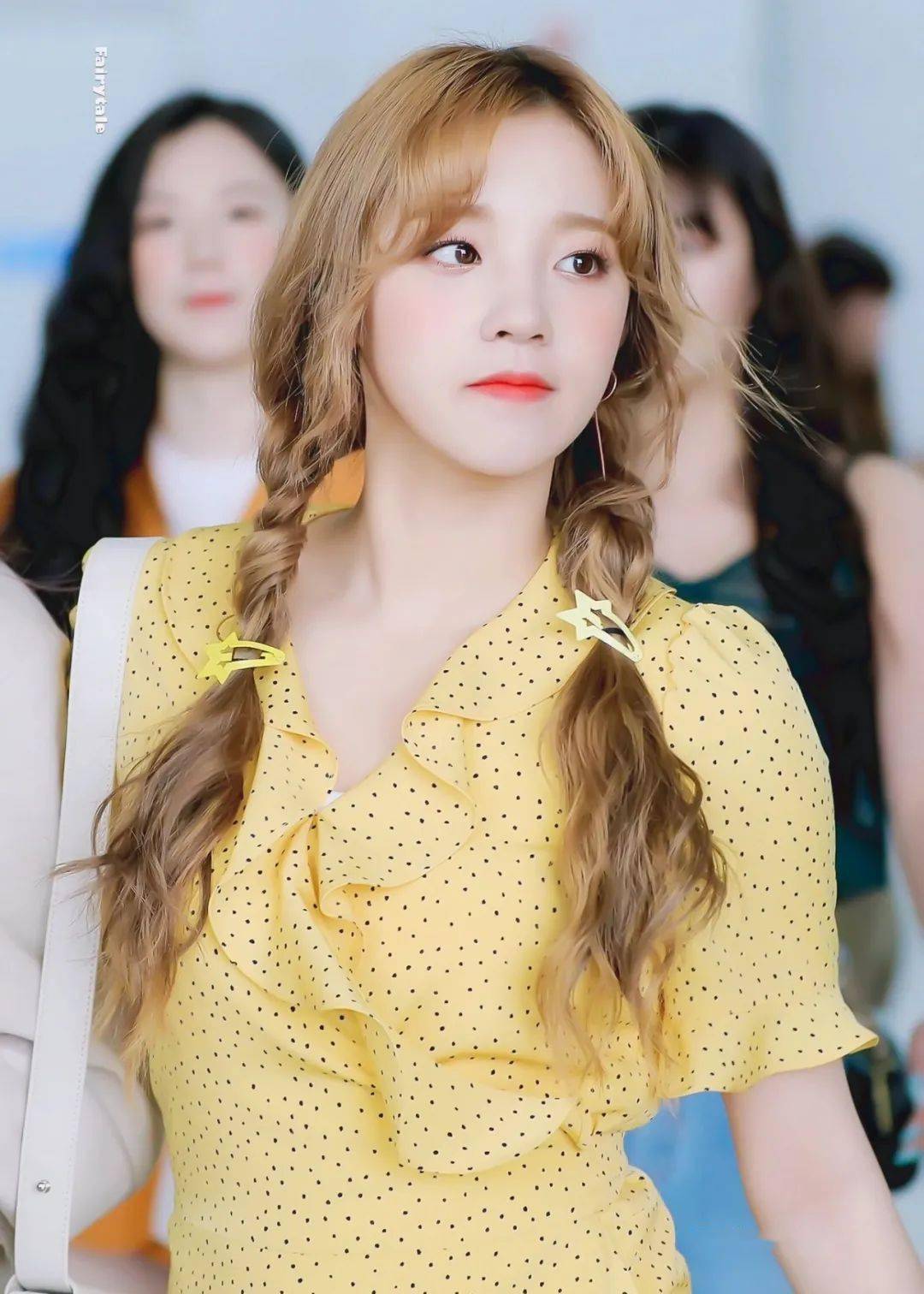 羊毛|撩个头发都风情万种？杨幂真是好港一女的！