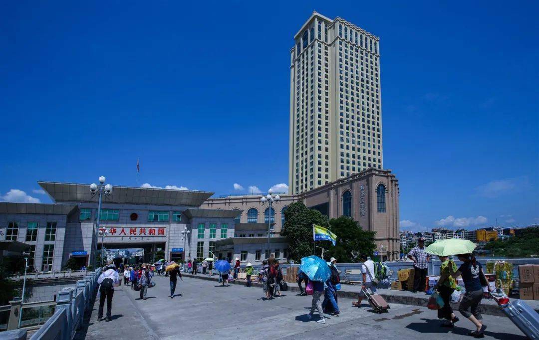 国家4a级景区-东兴国门景区