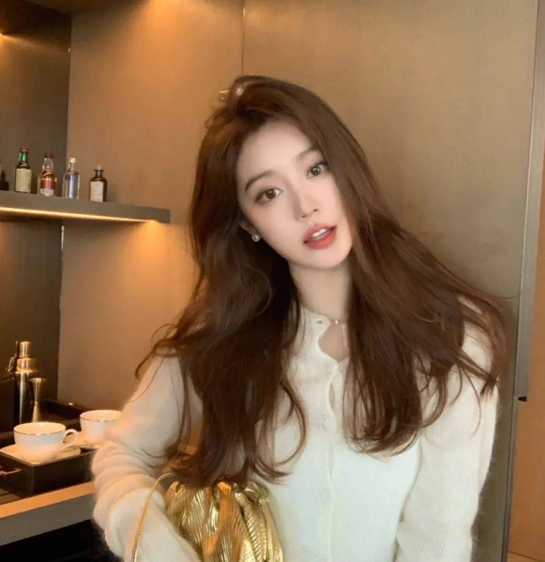 妹子|【发型师必学造型】90后老阿姨不可错过的秋冬温柔发型,甜进你的心里！！！