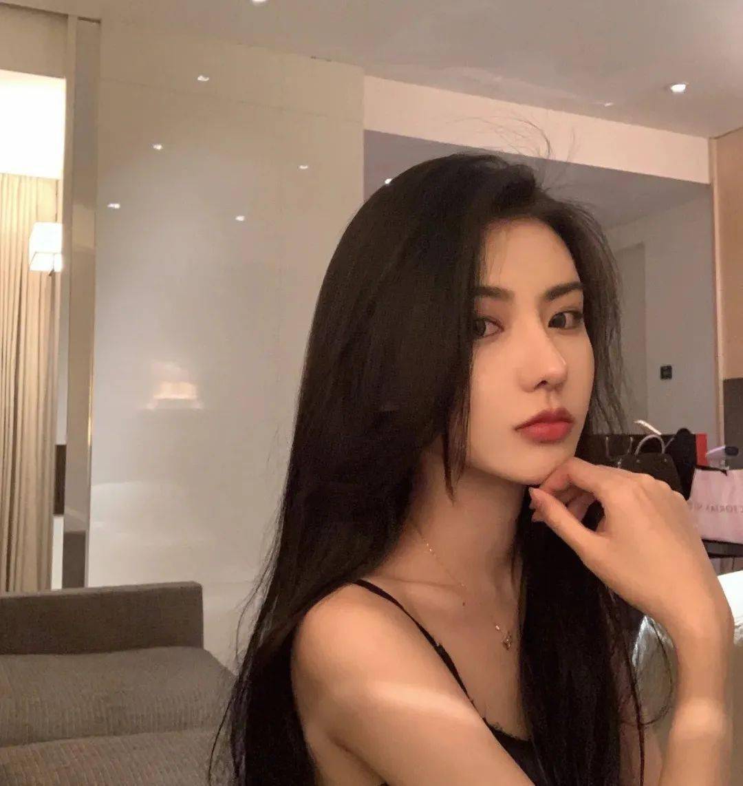 妹子|【发型师必学造型】90后老阿姨不可错过的秋冬温柔发型,甜进你的心里！！！