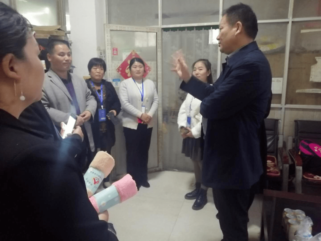 乡镇人口普查正式登记工作_普查人口登记表格图片(2)