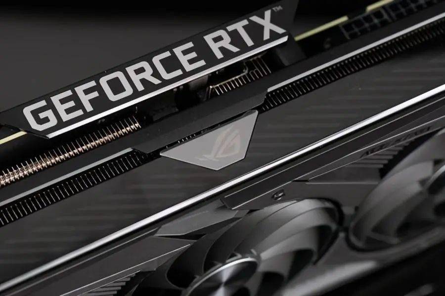 华硕rog strix rtx3070 o8g gaming显卡评测:低温和静音兼具并非不