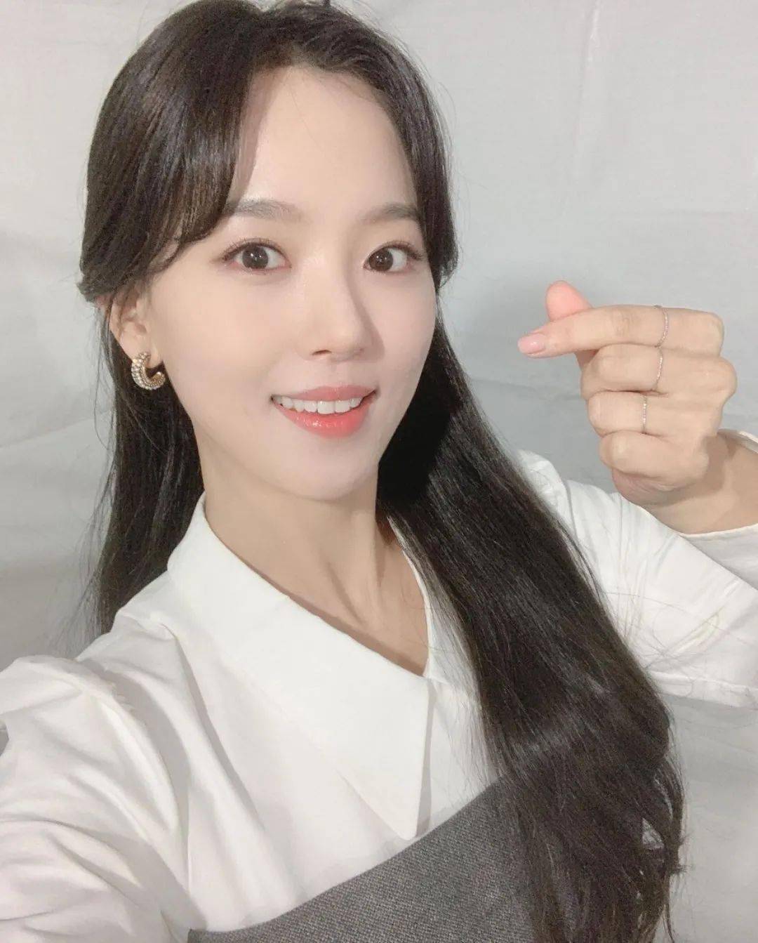 脸型|不同脸型怎么选刘海?这几款“整容级瘦脸”刘海,剪完就能脸小一圈!