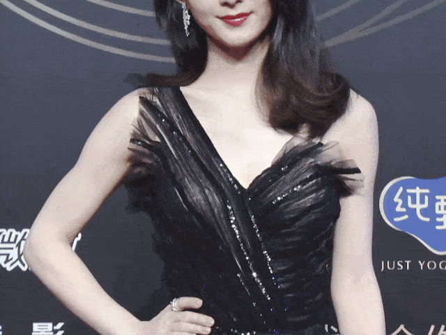 锻炼|赵丽颖再上热搜，锻炼生图线条感十足！更抓眼球的，是女神绝美的体态！