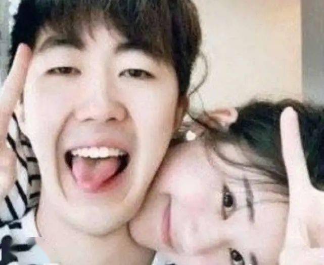 男友视角下的女友丑照 437728eb9c444ac39b3ddf56e50b86be.jpeg