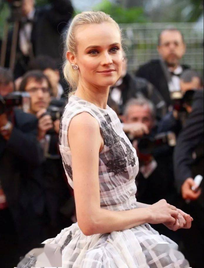 发型|头大=没救？get到这3款发型，时髦又显瘦！颜值从此不再是路人！