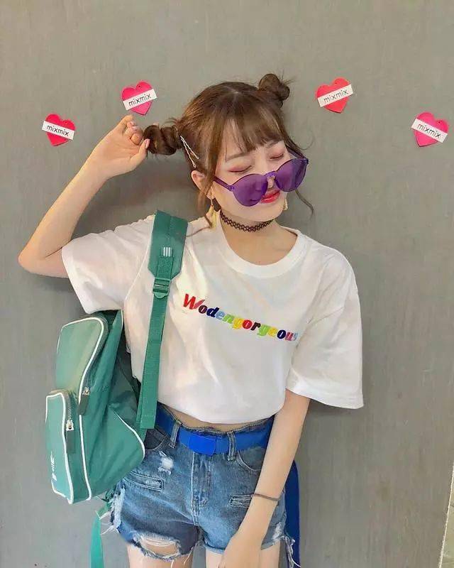 心机|拍照时学会这15个心机姿势，瞬间变美！