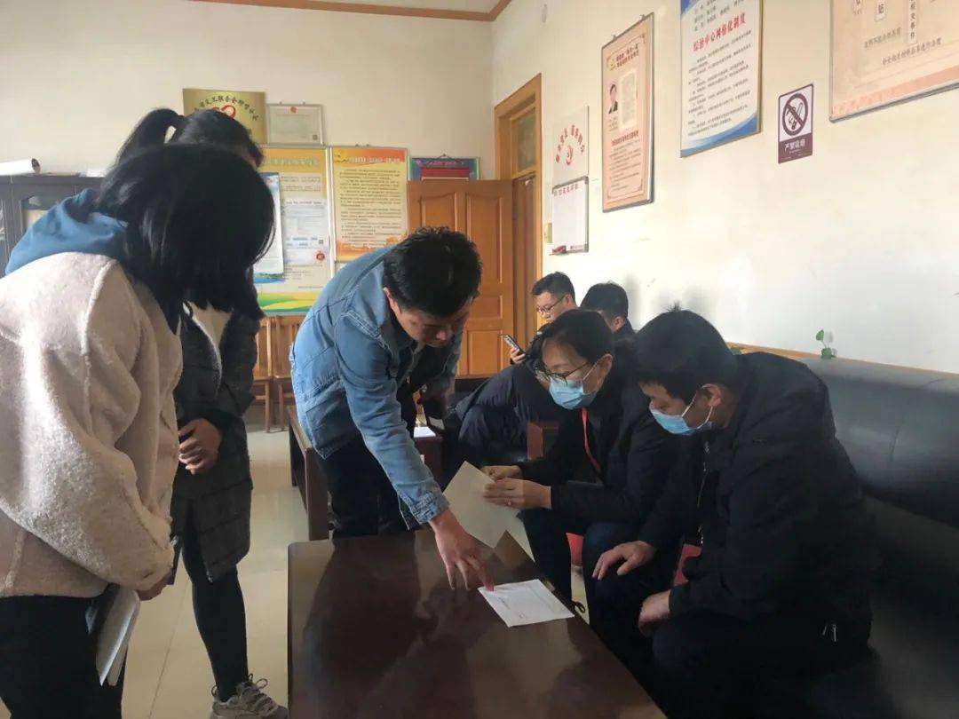 乡镇第七次人口普查检查工作_第七次人口普查图片(3)