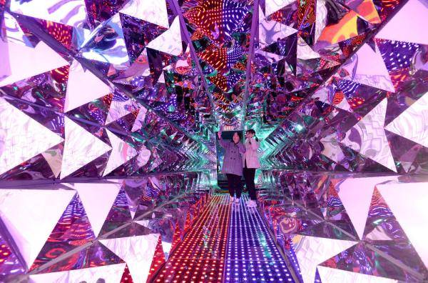 "3d星空体验馆"璀璨星海迎客来