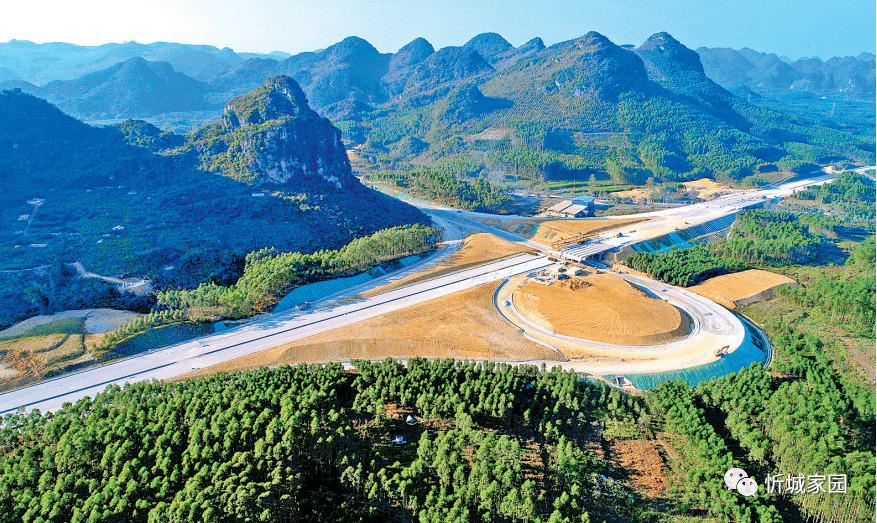 新柳南在忻城境内唯一的出入口正在建设中_高速公路