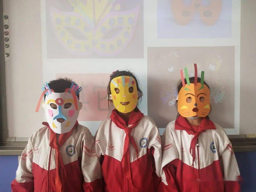 小学二年级猜成语_二年级看图猜成语图片(3)