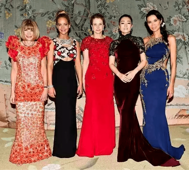 花花|董花花2.6万卖掉绝版LV包，这位顶级“全职太太”独立？