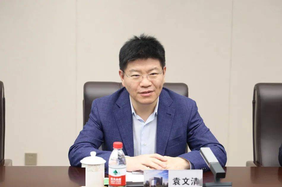 中建装饰集团党委书记董事长总经理袁文清一行赴中建西南院拜访交流