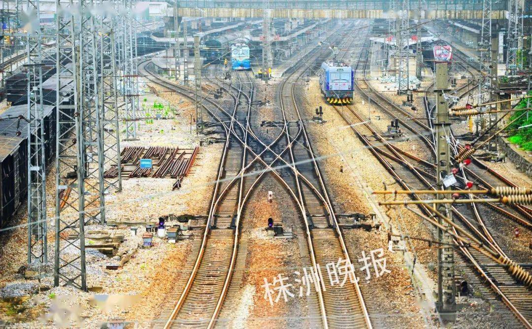 从新华桥上看到的铁路枢纽景观